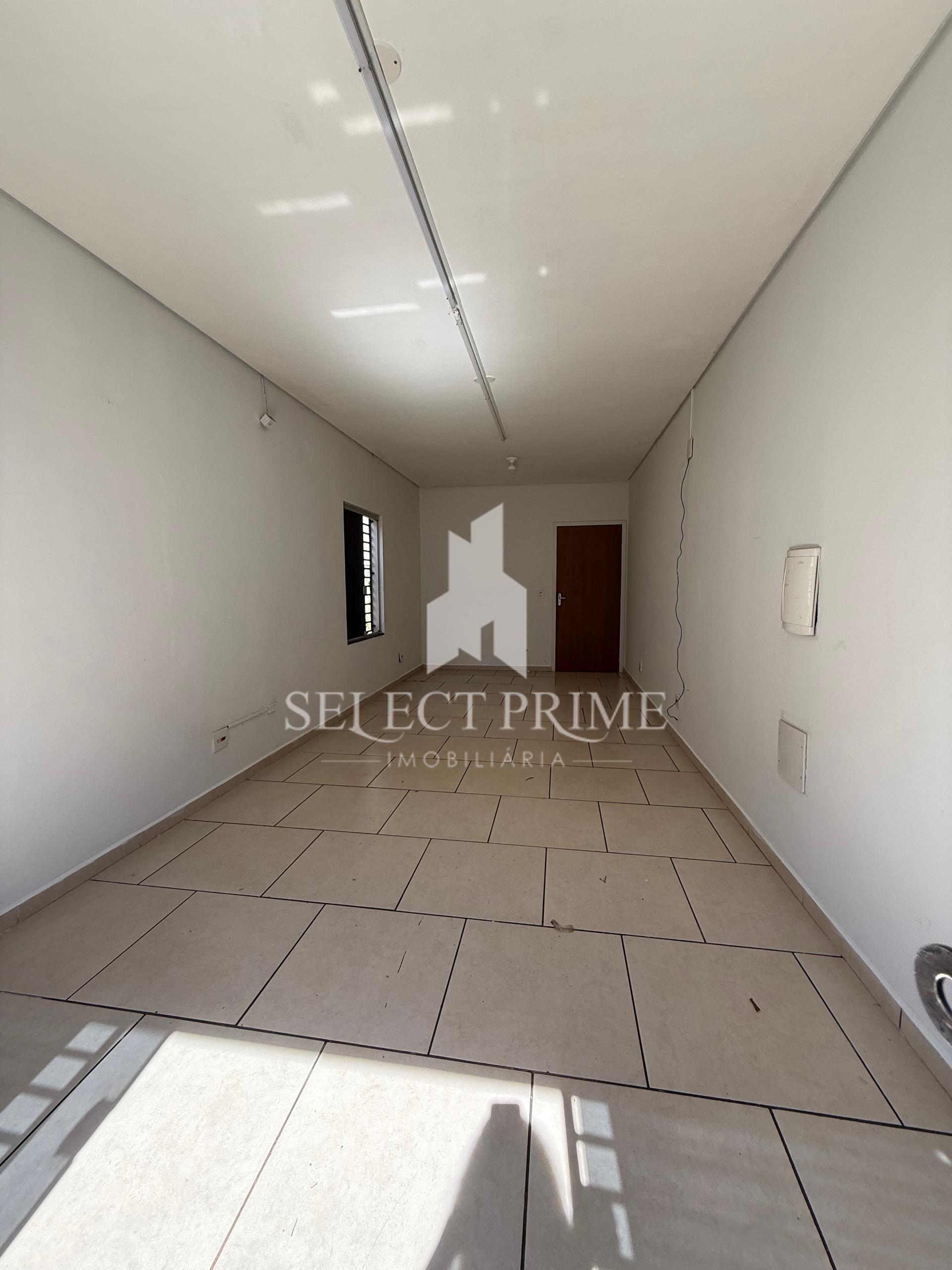 ala Comercial com 22m  Pr?xima ? Av. Parigot ? Ideal para Sal?...