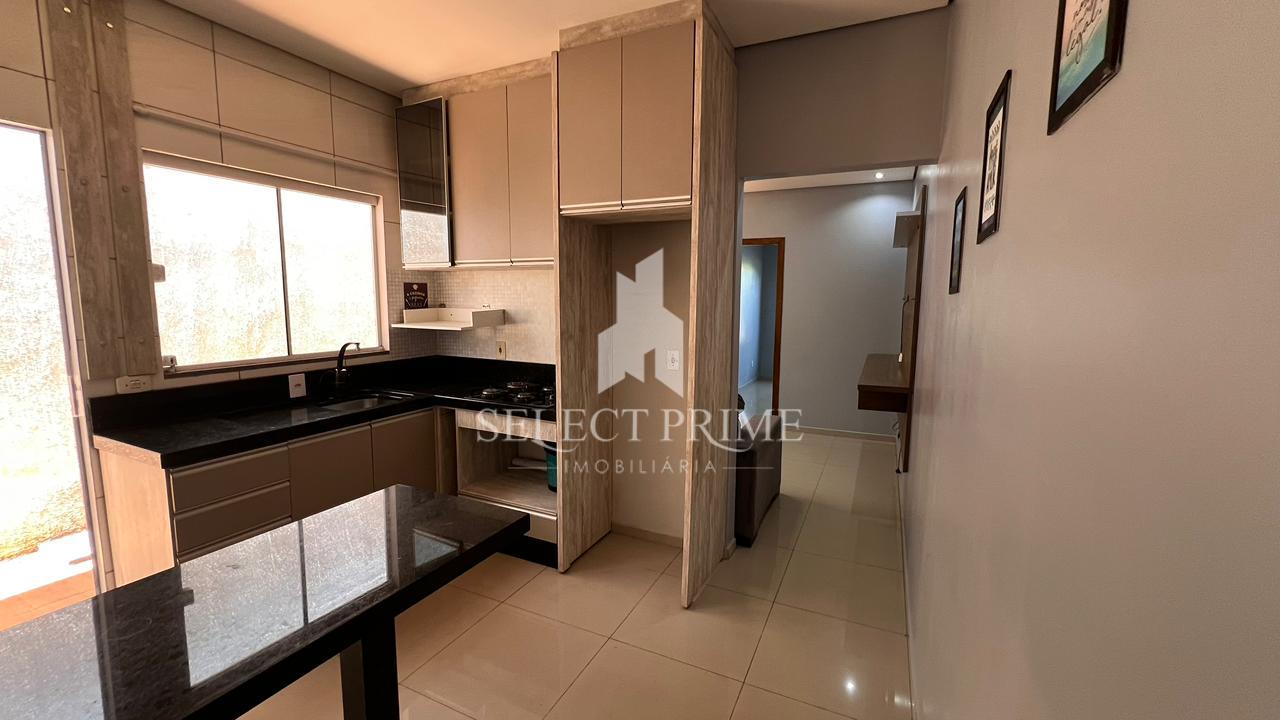 Casa Semimobiliada com 3 Quartos ? venda pr?xima do CENTRO DE ...