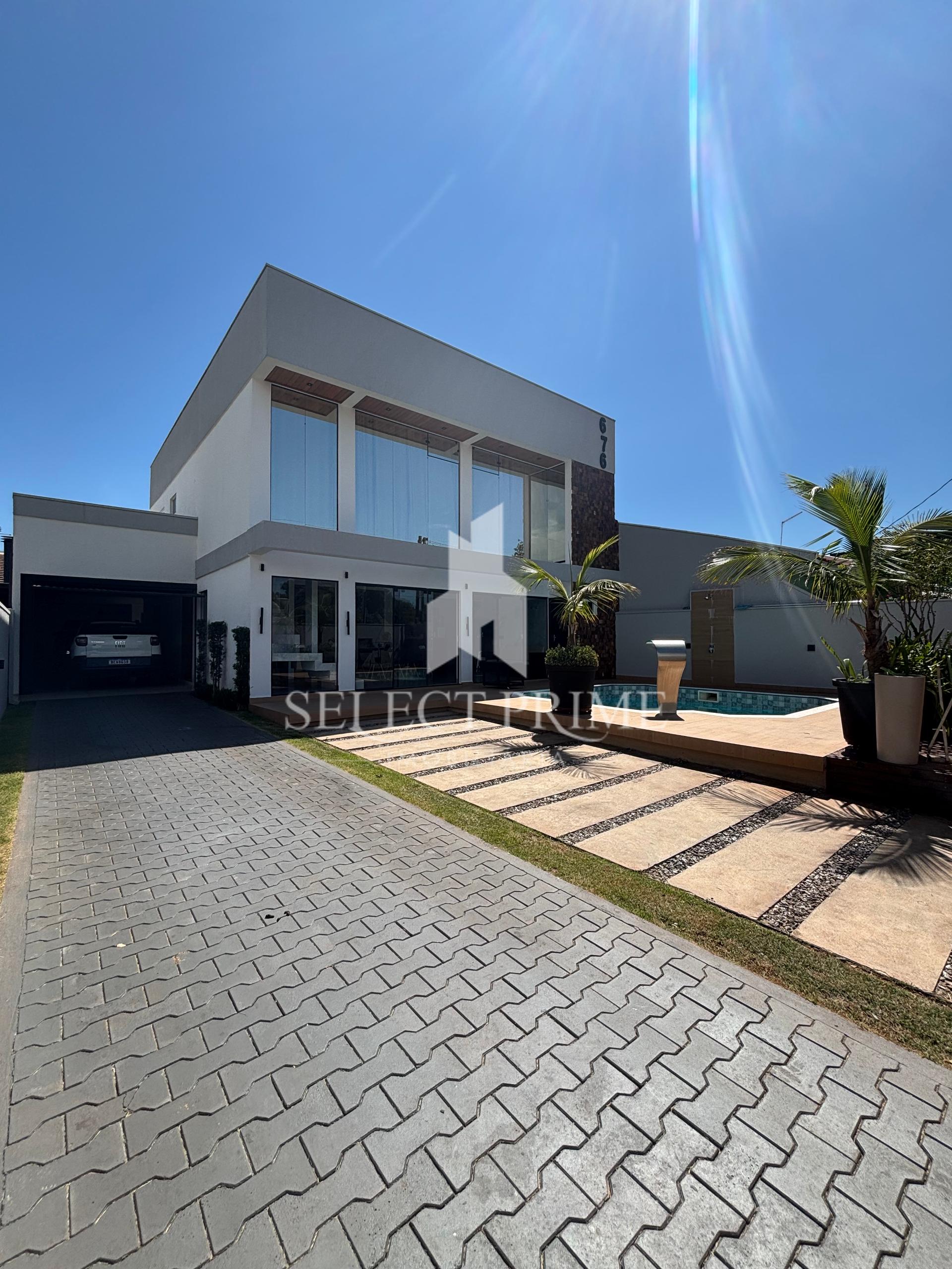 Sobrado Moderno com Piscina ? venda no Jardim Gisela - Toeldo PR