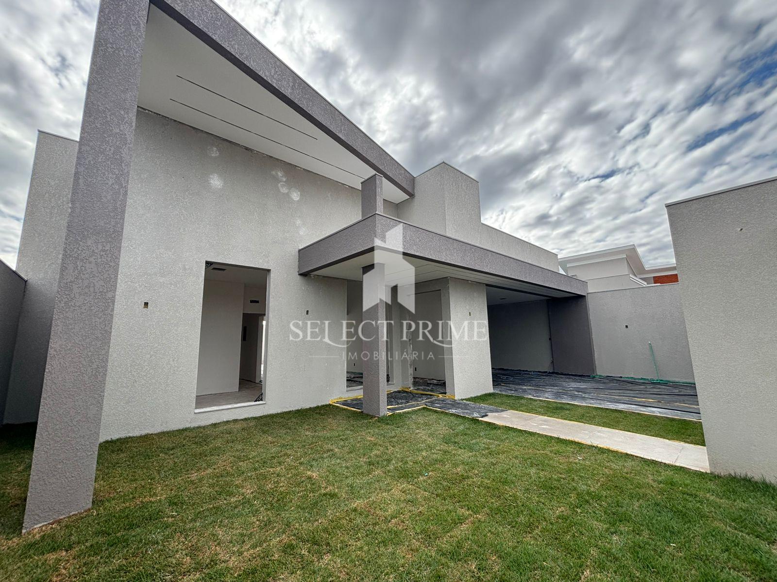 Casa Sozinha no Terreno, Com Piscina e Ambientes Amplos - Tole...