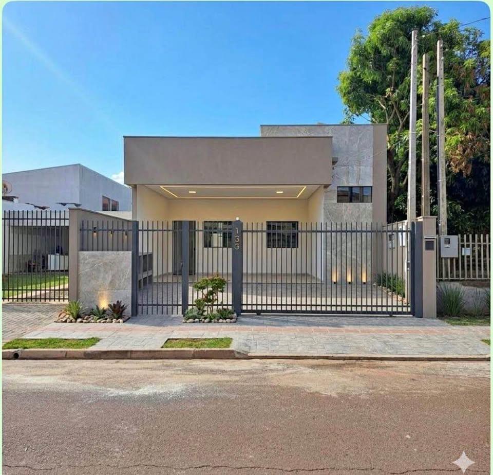 Casa com Piscina e Área de festas à venda no Jardim Santa Mari...