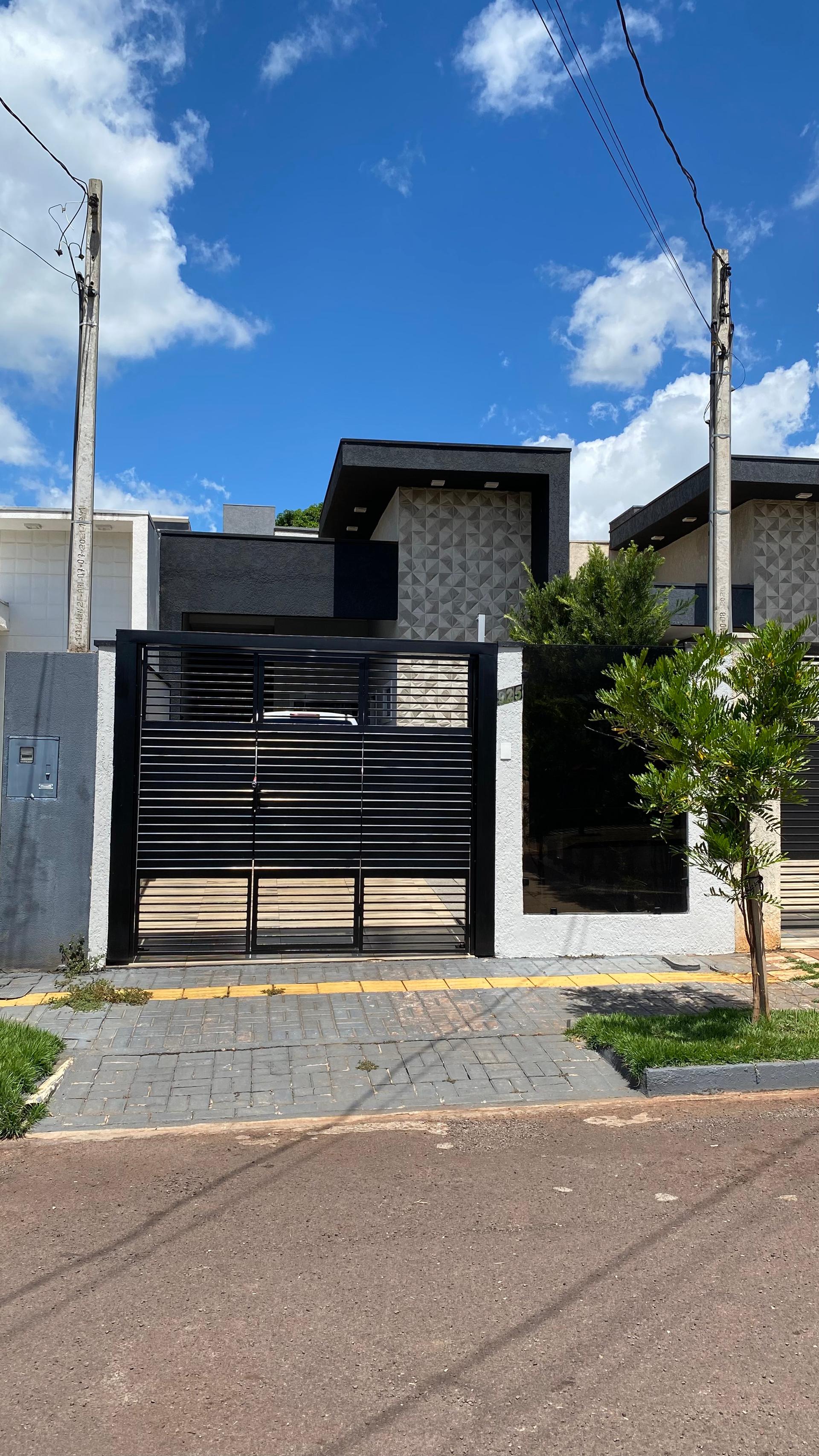 CASA SEMI-MOBILIADA | 1 SUÍTE + 1 QUARTO | ÁREA GOURMET | 2 CA...
