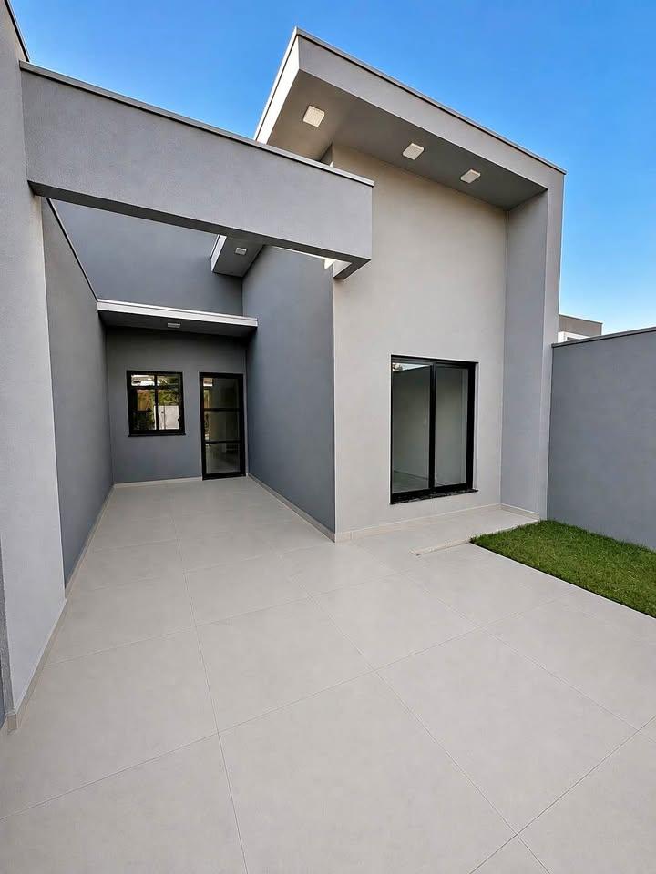 Casa com Su?te, Churrasqueira e Sobra de Terreno no Jardim Bre...