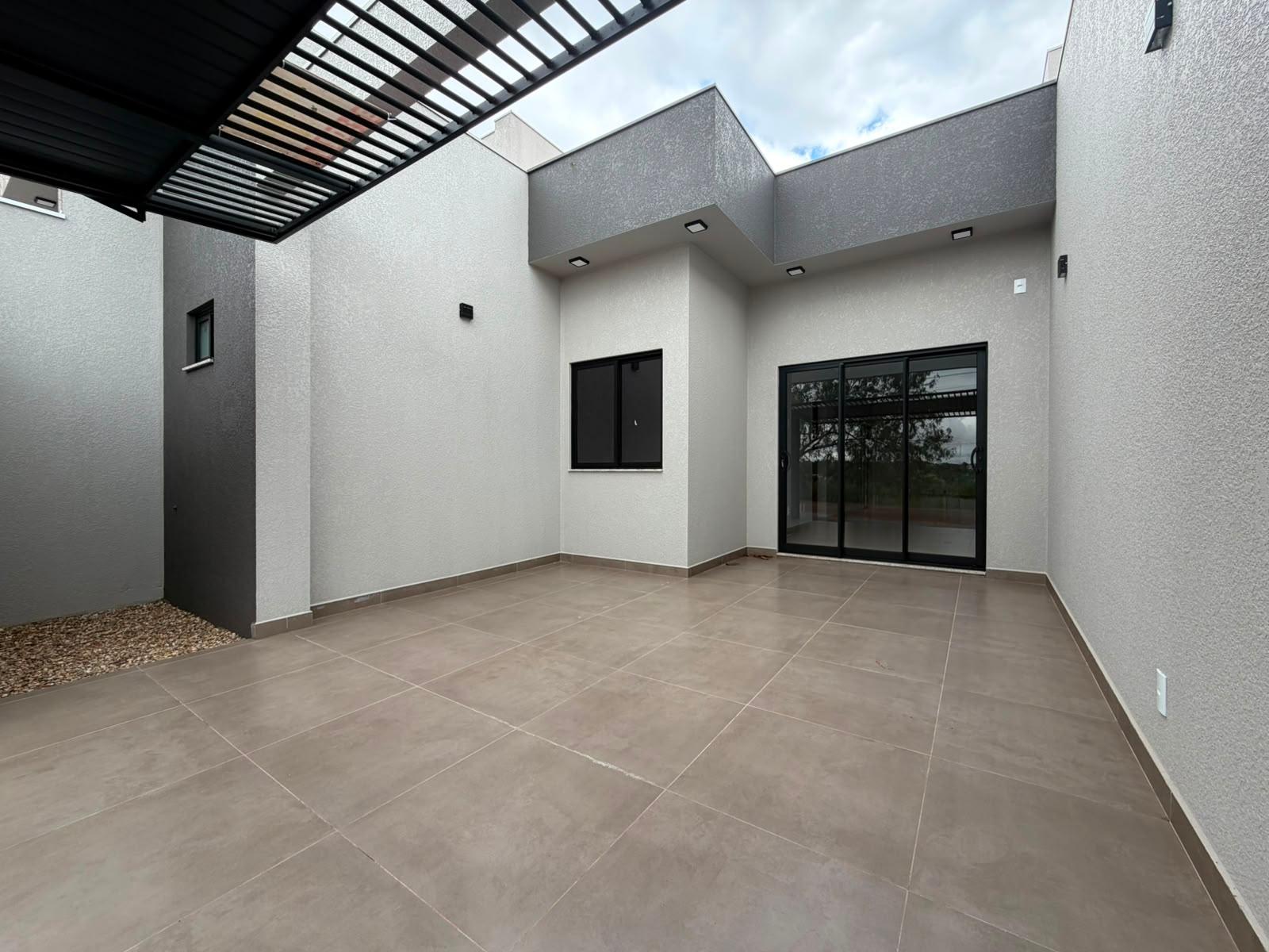 Casa nova à venda com Suíte + 01 Quarto no Tocantins - TOLEDO PR