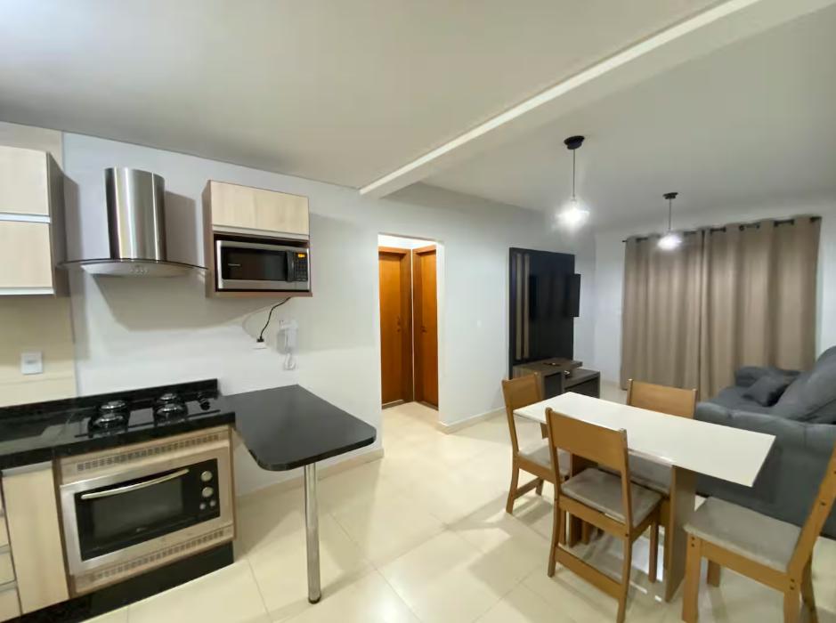 APARTAMENTO MOBILIADO | 2 QUARTOS CLIMATIZADOS | GARAGEM COBER...