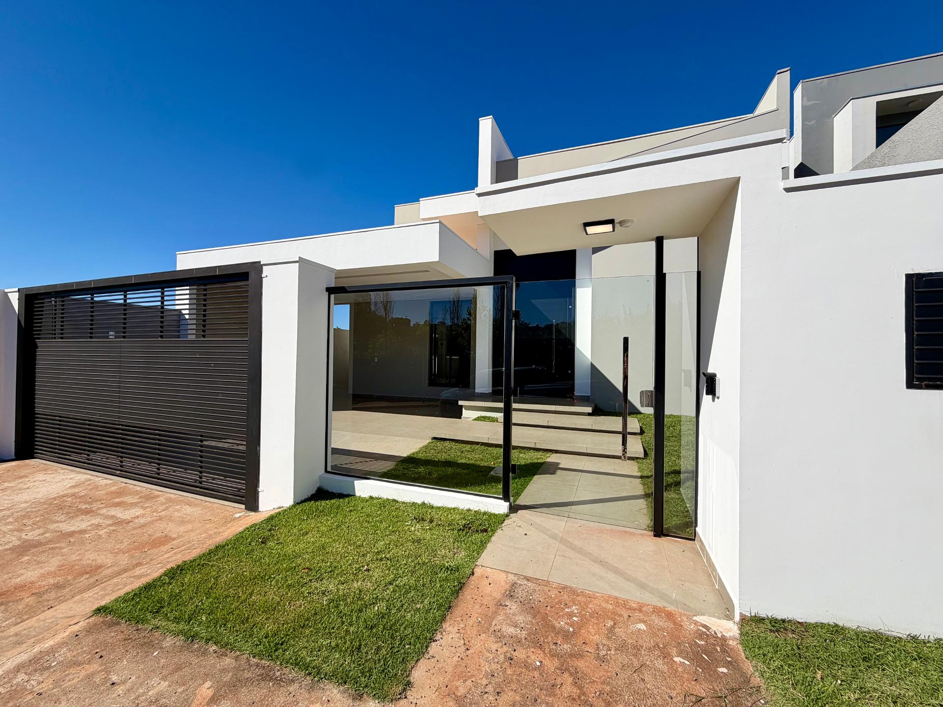 Casa térrea, Semimobiliada, com piscina à venda no Jardim Panc...