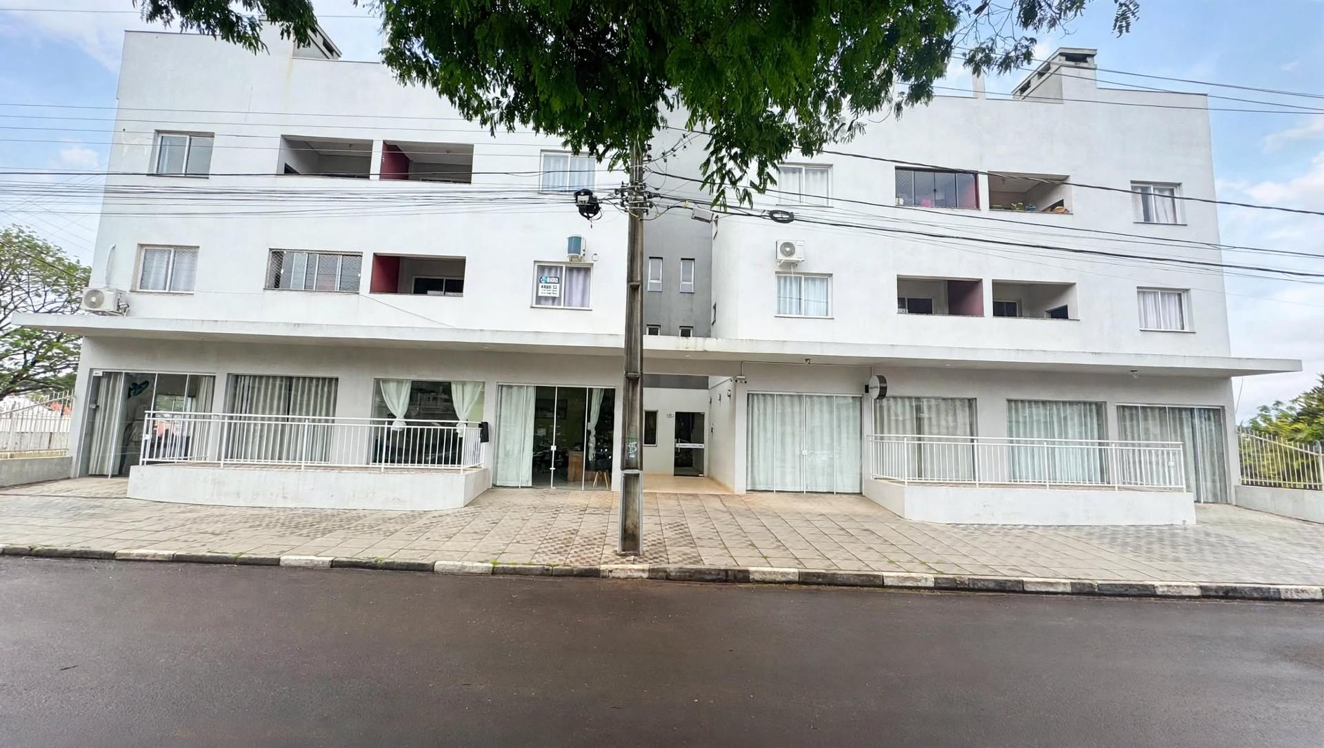 Apartamento Semi-mobiliado com 2 Quartos em Esquina no Centro ...