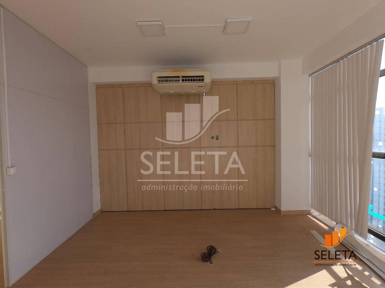 EXCELENTE SALA COMERCIAL DISPONIVEL PARA LOCAÇÃO NO CENTRO DE ...