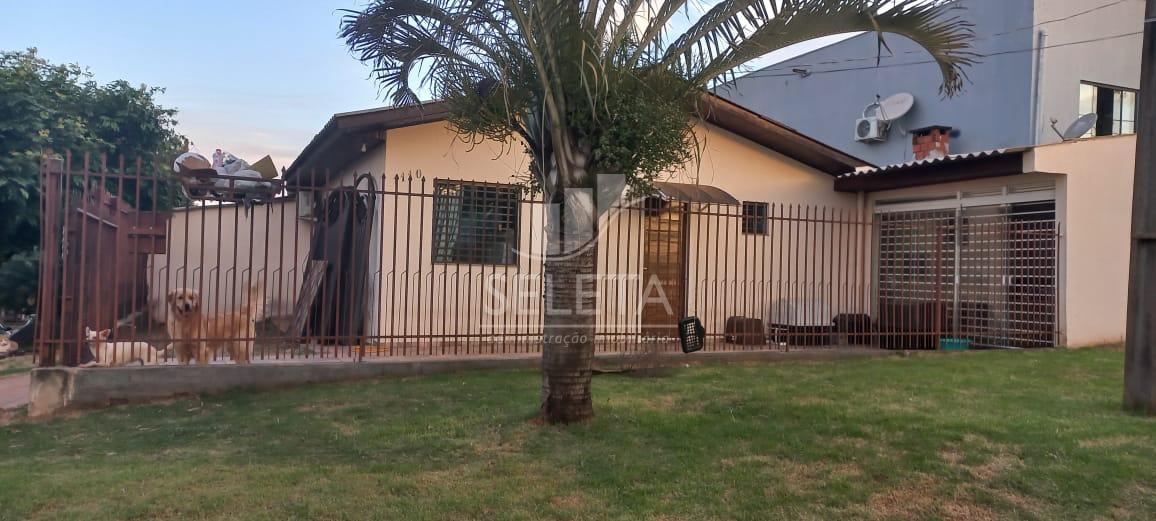 Casa à venda, bem localizada no Bairro SANTA CRUZ, CASCAVEL - PR