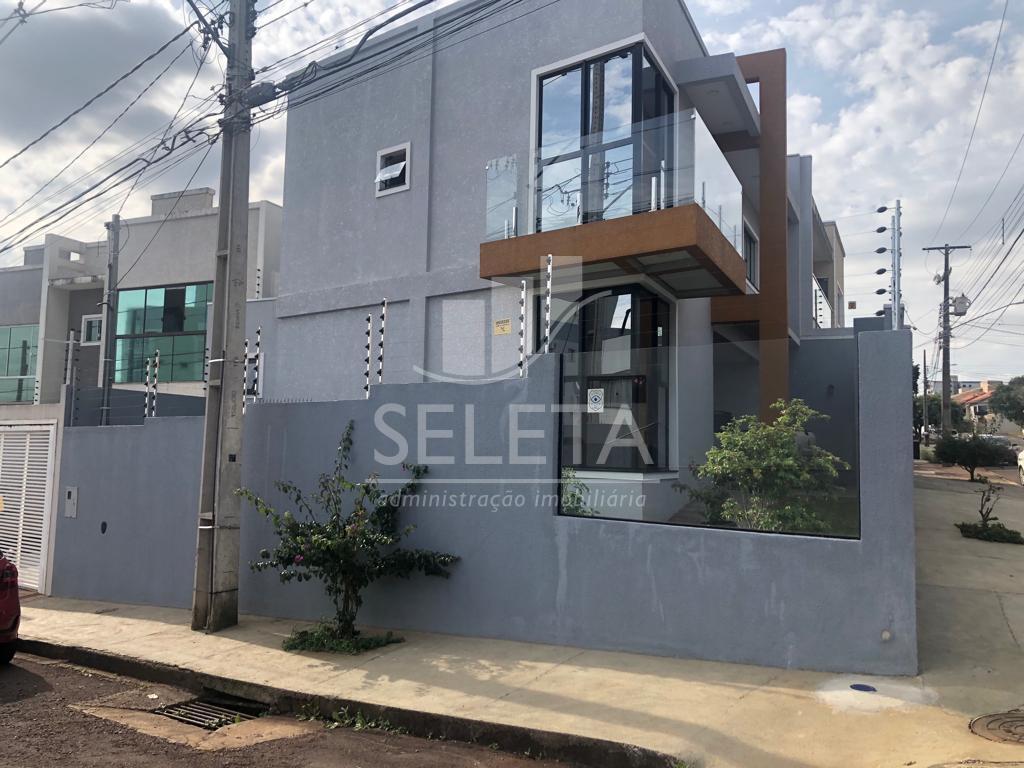 Sobrado à venda, Parque São Paulo, 145m2 semi novo CASCAVEL - PR
