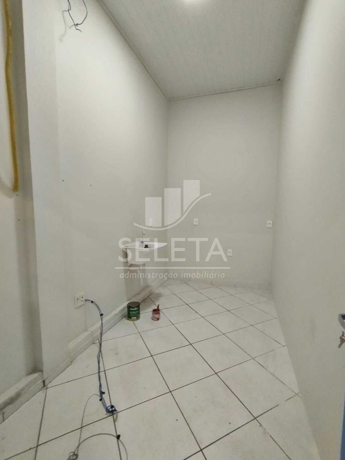 SALA COMERCIAL PARA LOCAÇÃO NA RUA ERECHIM - BAIRRO CENTRO 