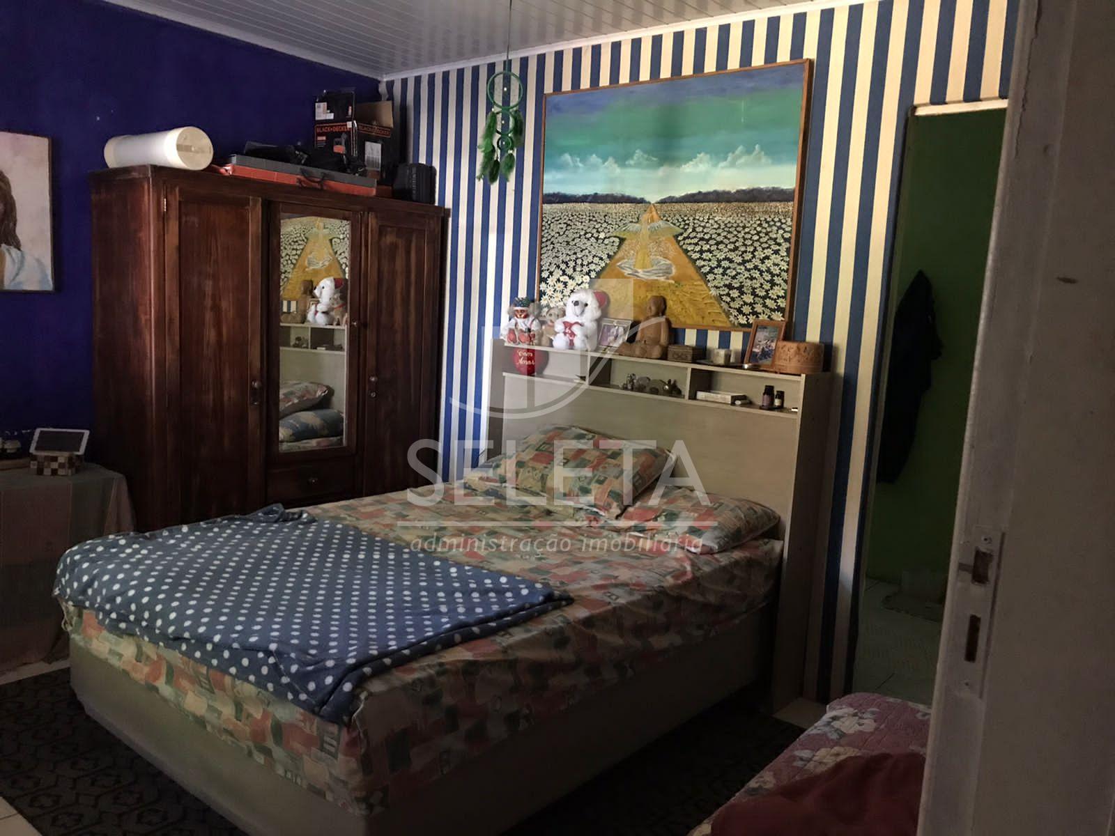 Linda Casa à venda,  2 suítes, 2 salas, cozinha, área de servi...