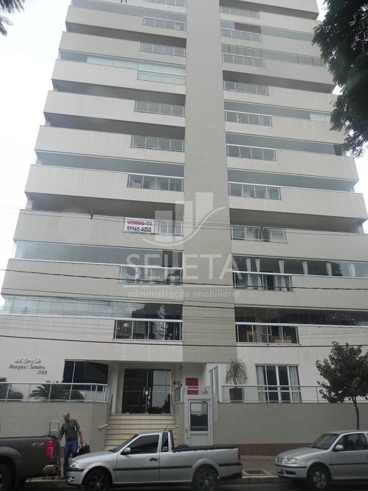Apartamento finíssimo, no Edifício Geraldo Marques Saraiva, pe...