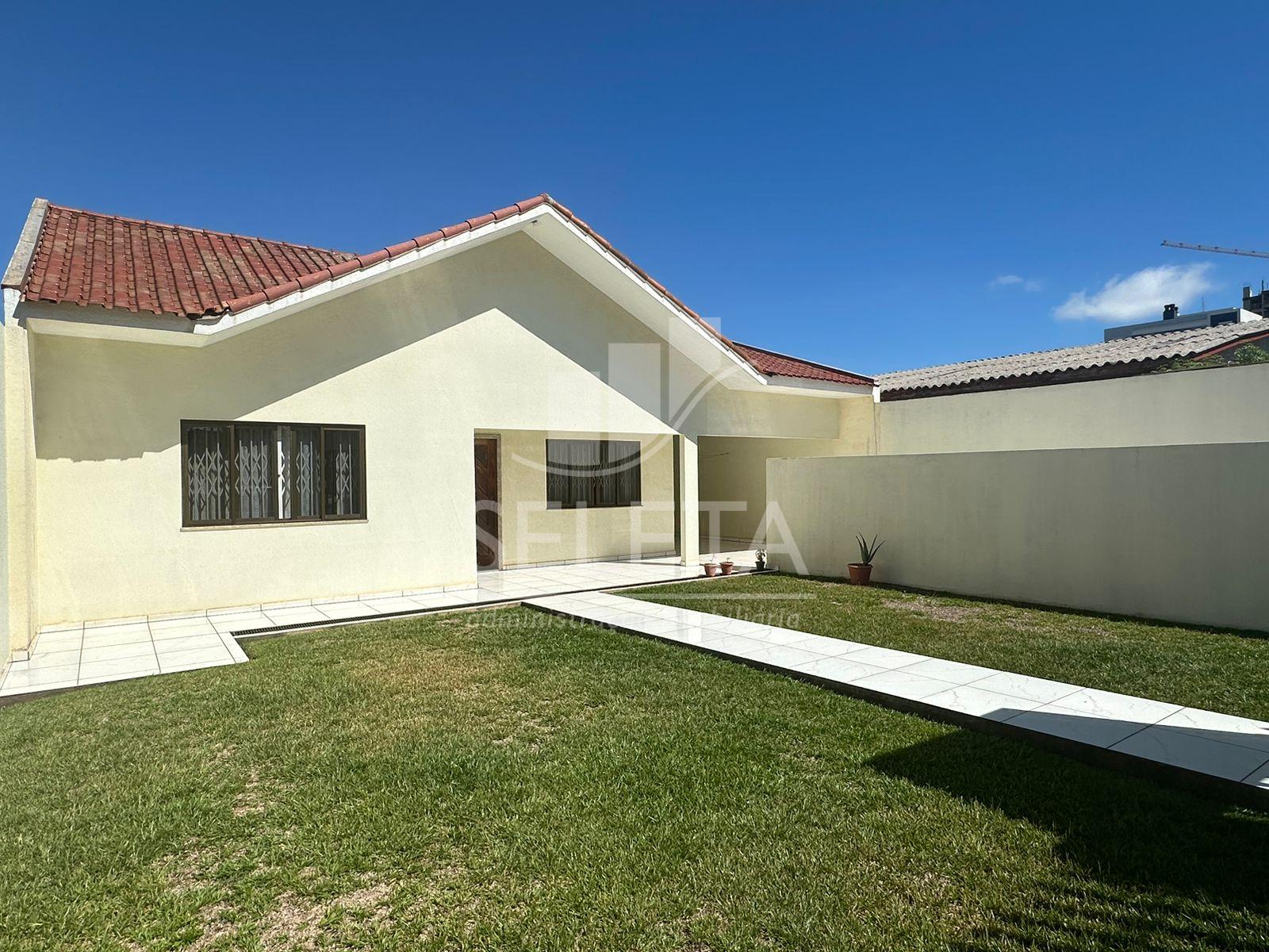 Casa ampla com oportunidade para investimento, no bairro Neva,...