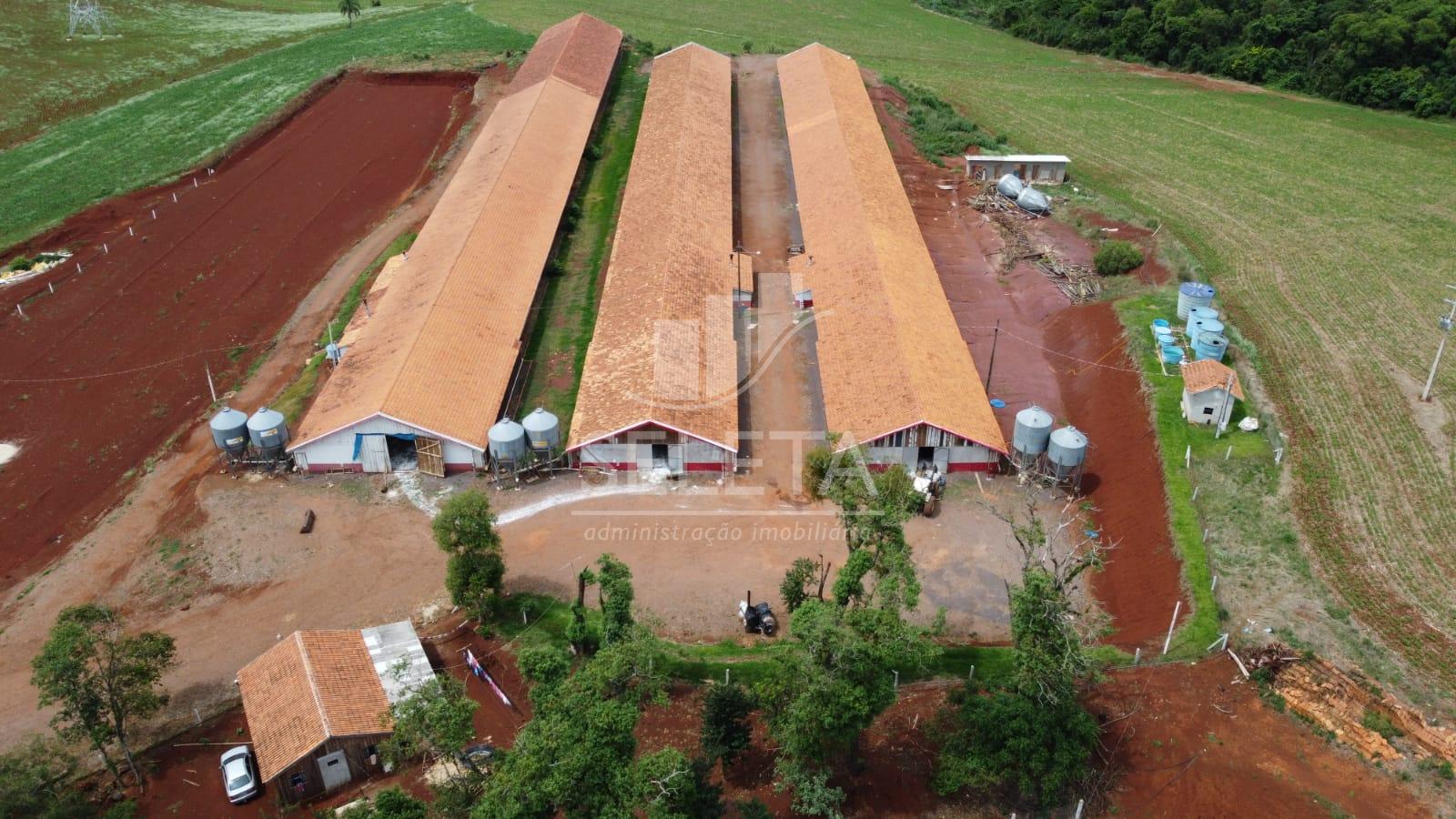 Sitio as margens da BR 277 na cidade de Ibema