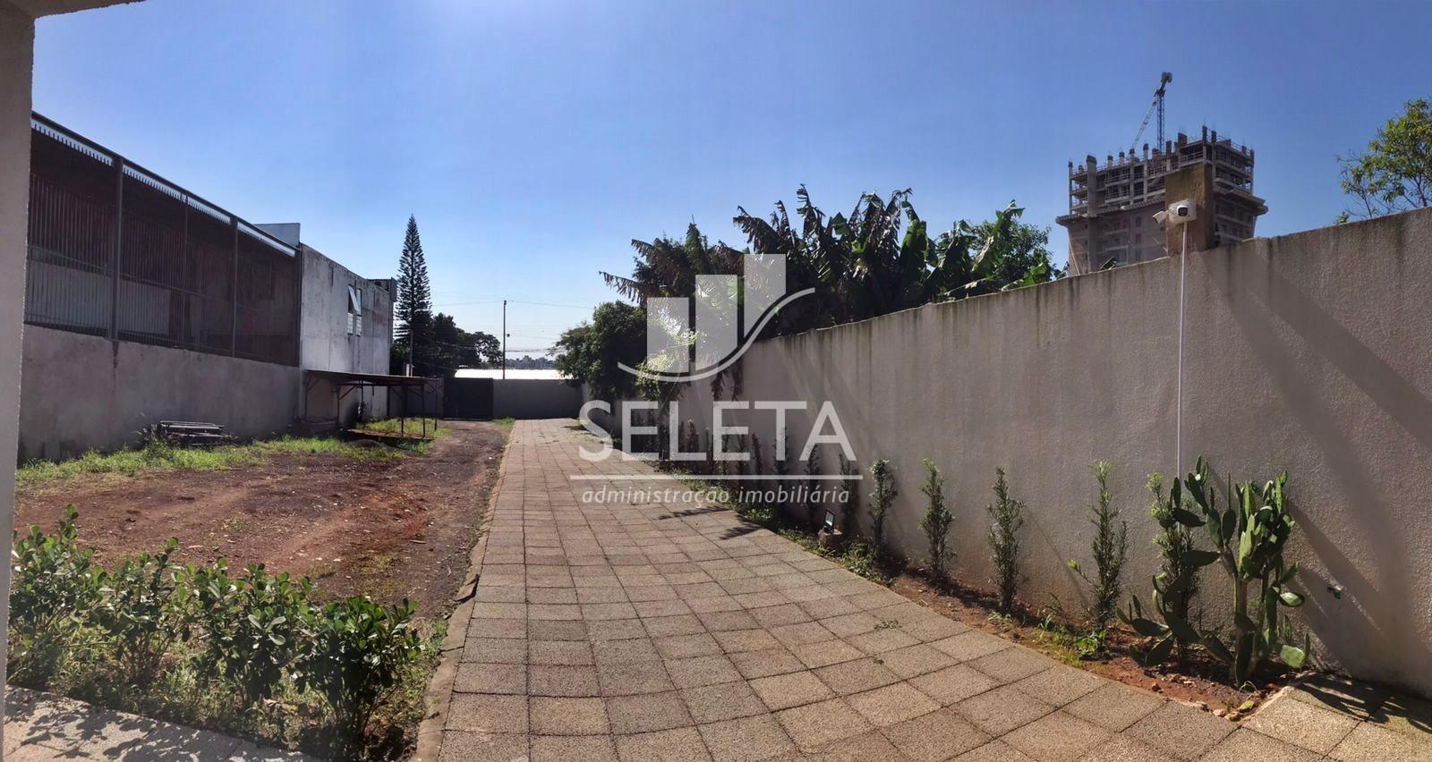 Apartamento com 2 dormitórios, Bairro Coqueiral, CASCAVEL - PR
