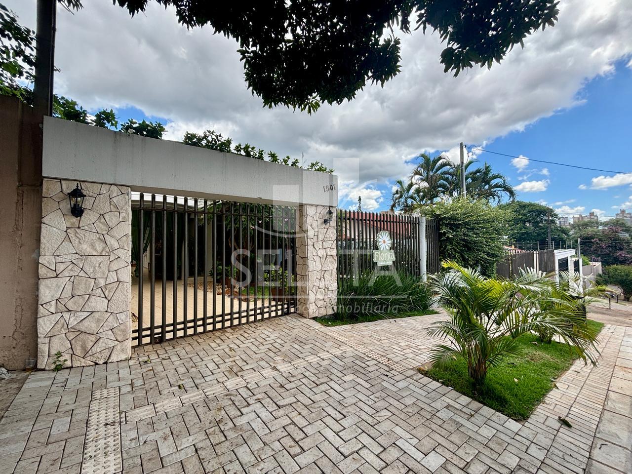 Comercial com 3 dormitórios para locação lno bairro COUNTRY em...