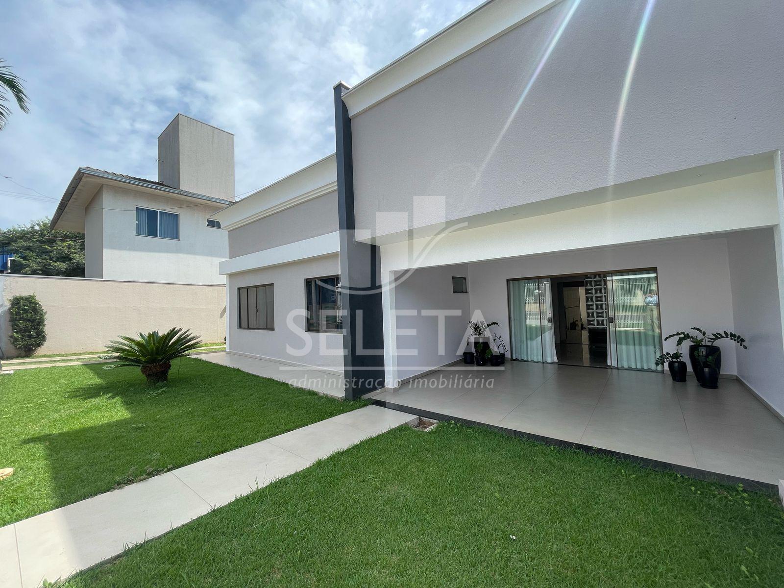 CASA  ALTO PADRÃO DISPONÍVEL PARA LOCAÇÃO AO LADO DO CLUBE TUIUTI