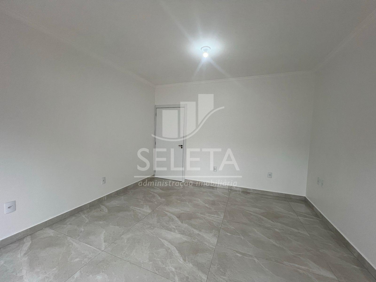 SALA COMERCIAL COM 18m  EM EXCELENTE LOCALIZAÇÃO, CASCAVEL, PR