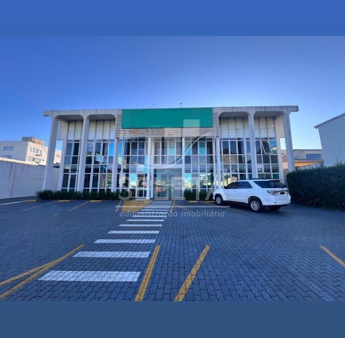 EXCELENTE SALA COMERCIAL DISPONÍVEL PARA LOCAÇÃO NA AVENIDA CA...