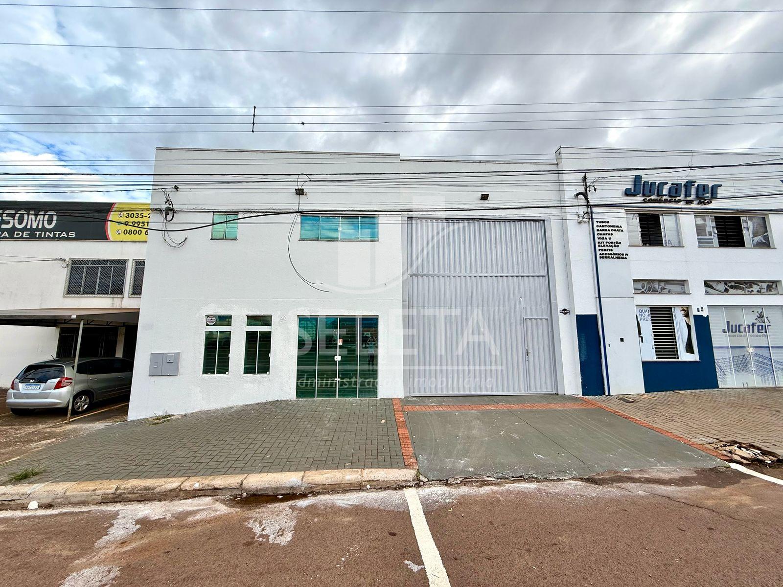 BARRACÃO DISPONÍVEL PARA LOCAÇÃO EM EXCELENTE LOCALIZAÇÃO