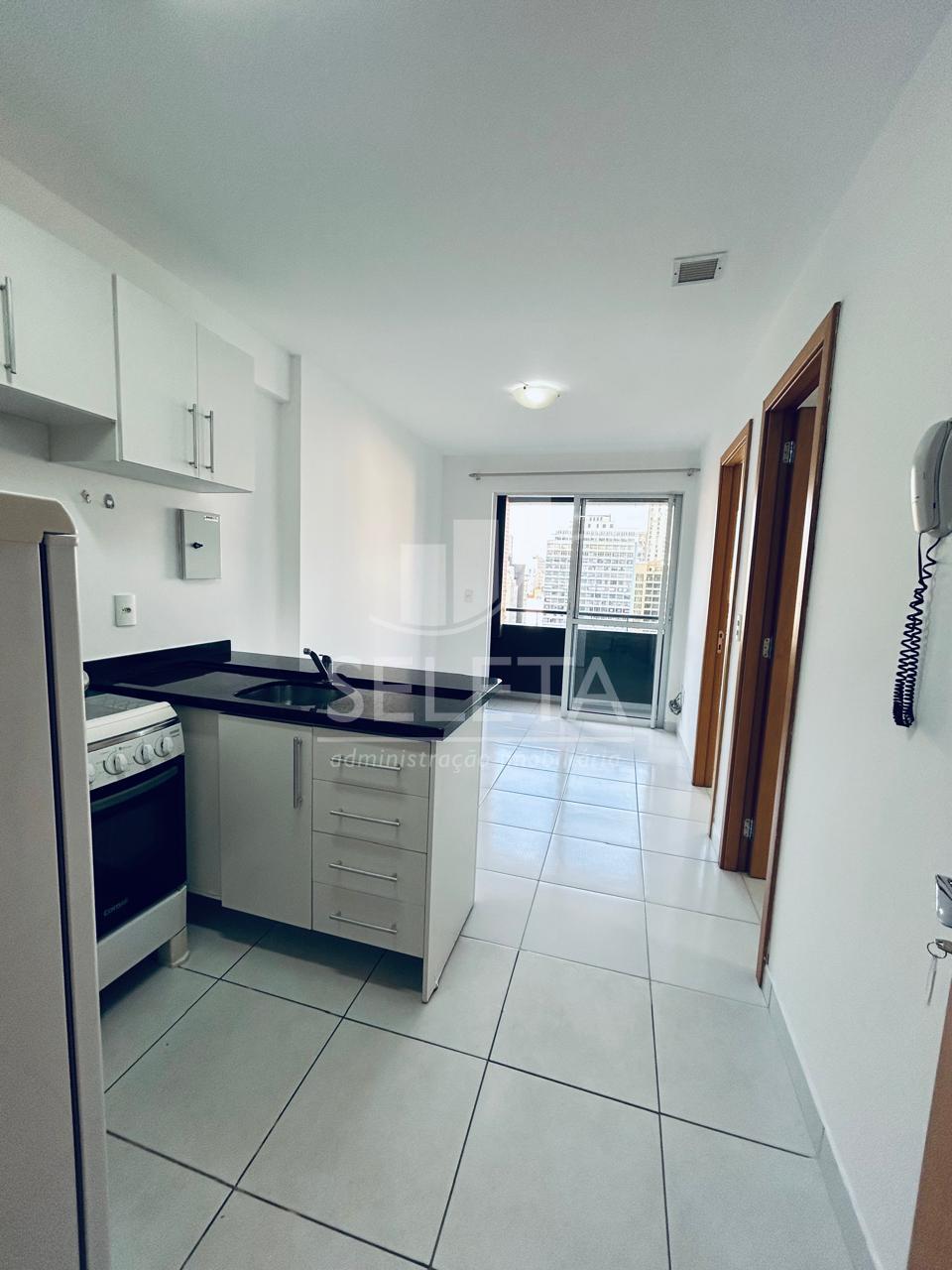 Apartamento com 2 dormitórios para locação, Centro, CURITIBA - PR
