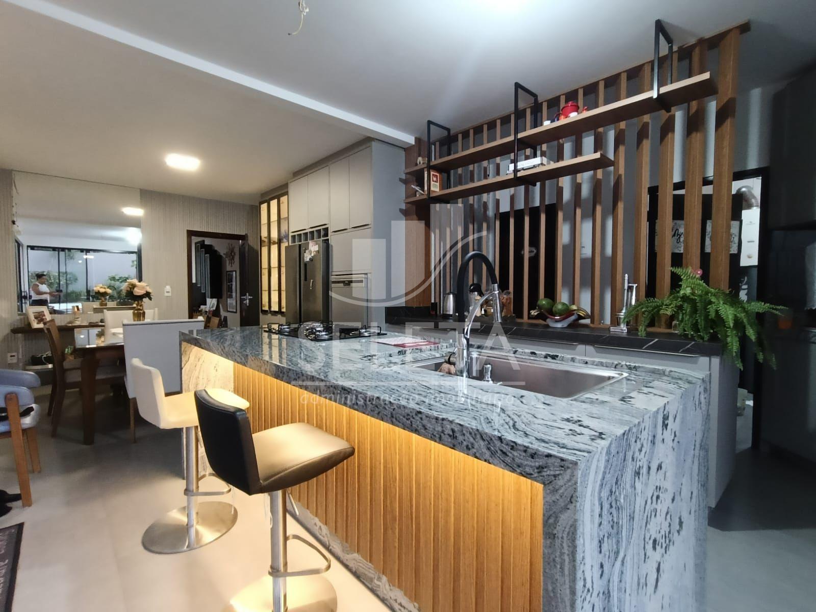 Casa com 3 dormitórios para locação, Bairro Coqueiral, CASCAVE...