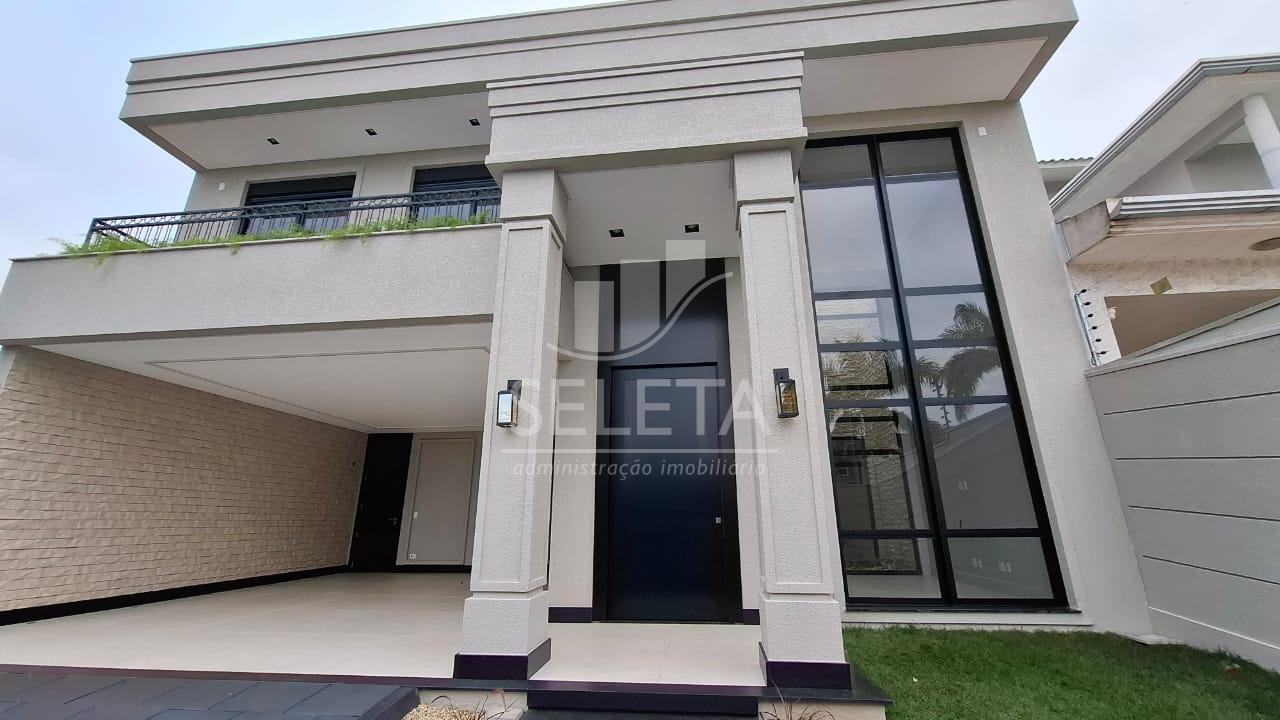 Sobrado à Venda  -  Arquitetura Neoclássica na Região do Lago ...