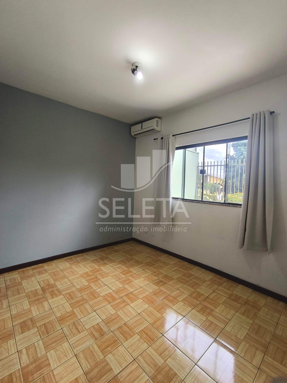 Casa na neva em ótima localização, espaçosa ecofortálvel. CASC...