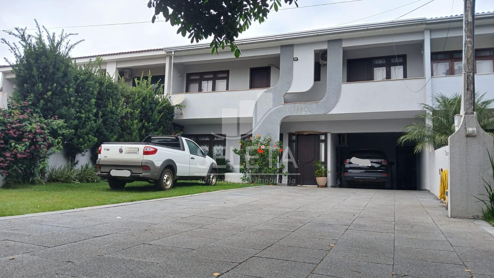 Sobrado à venda no bairro Recanto Tropical, em Cascavel Pr.
