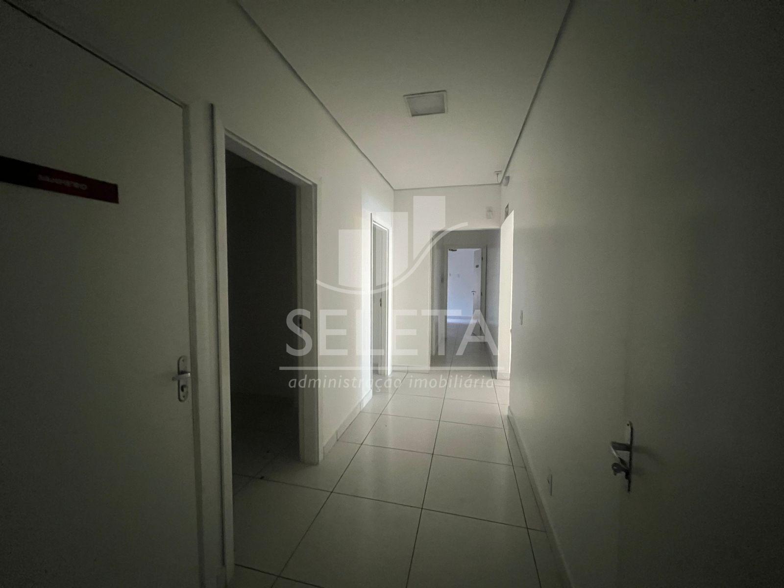 SALA COMERCIAL COM 360 m  PARA LOCAÇÃO - CASCAVEL PR