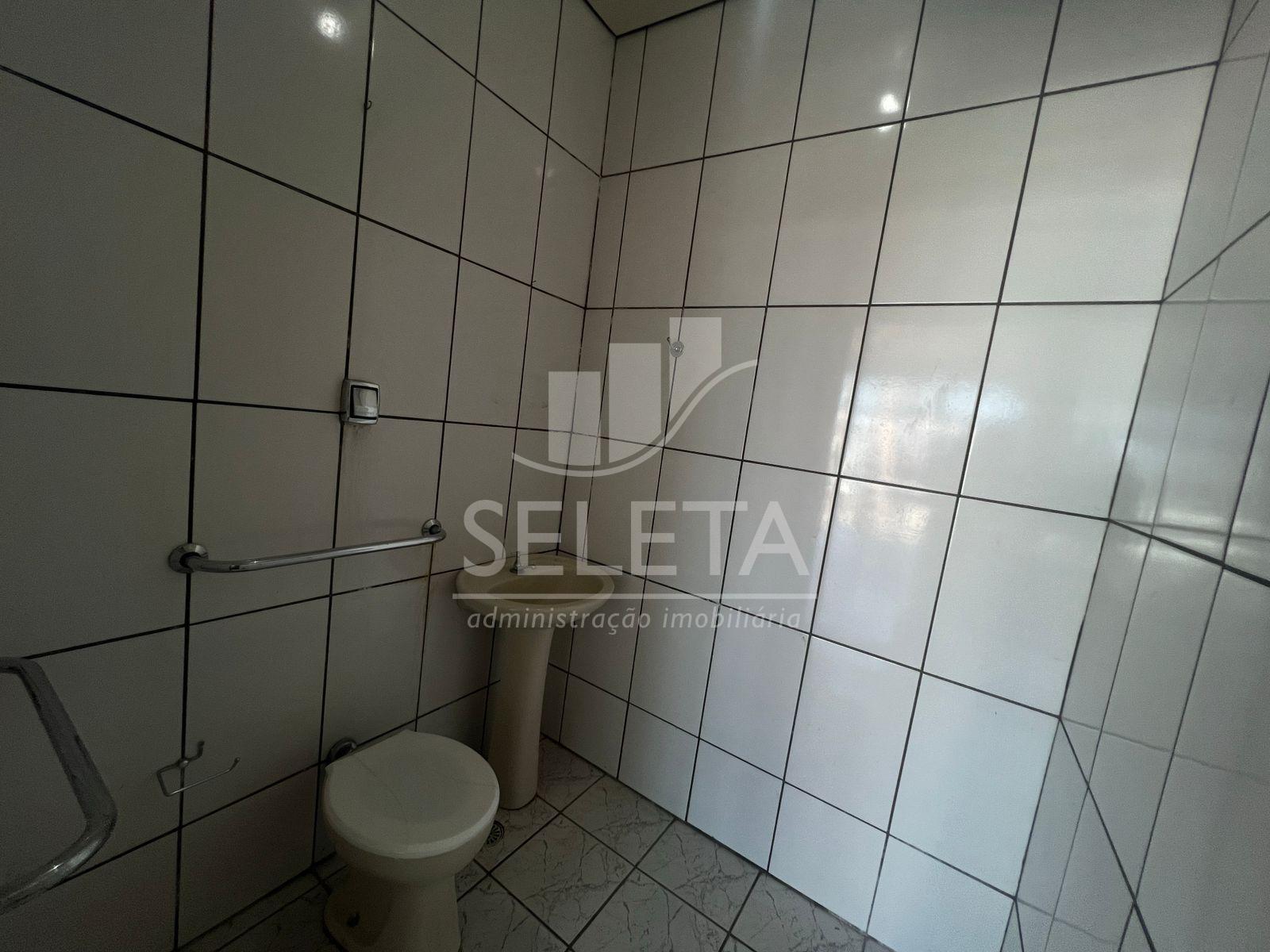 SALA COMERCIAL 35 m  NO CENTRO PARA LOCAÇÃO, CASCAVEL, PR