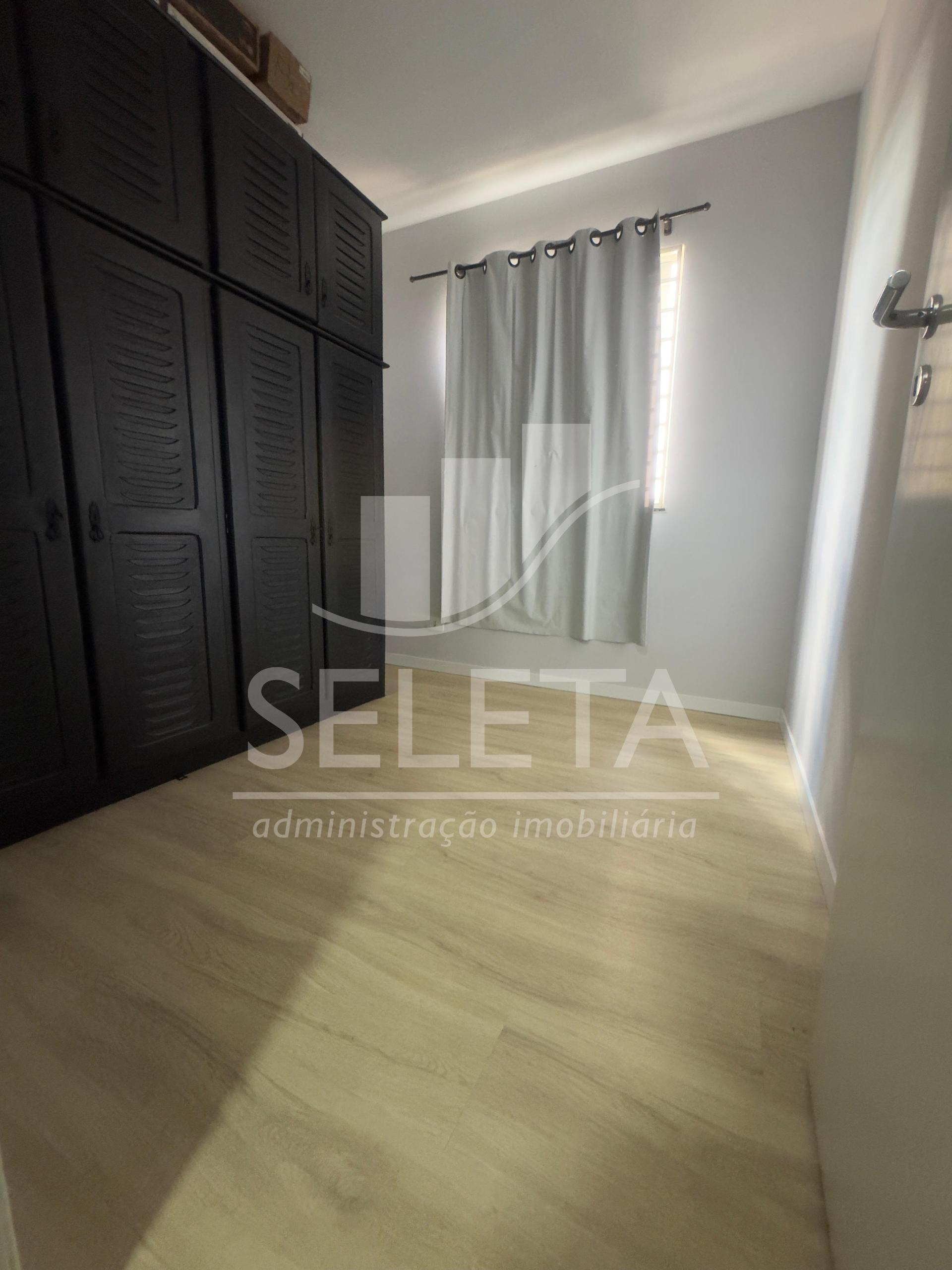 Vende-se apartamento no Bairro Neva, em Cascavel PR.
