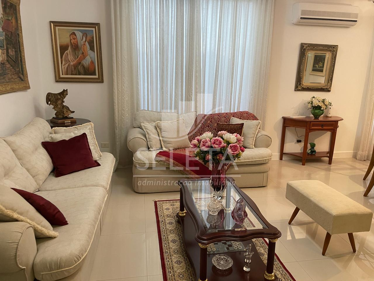 Maravilhosa Casa, fino acabamento,  700m area construida  e te...