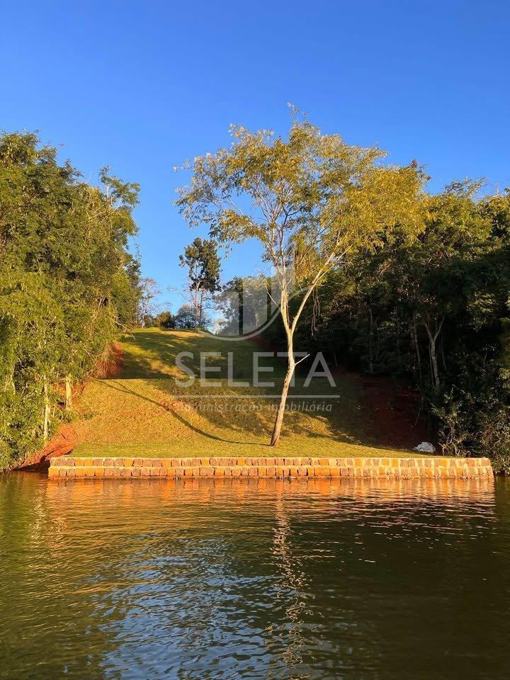 Terreno beira lago com 2.000m  para chácara, em BOA VISTA DA A...