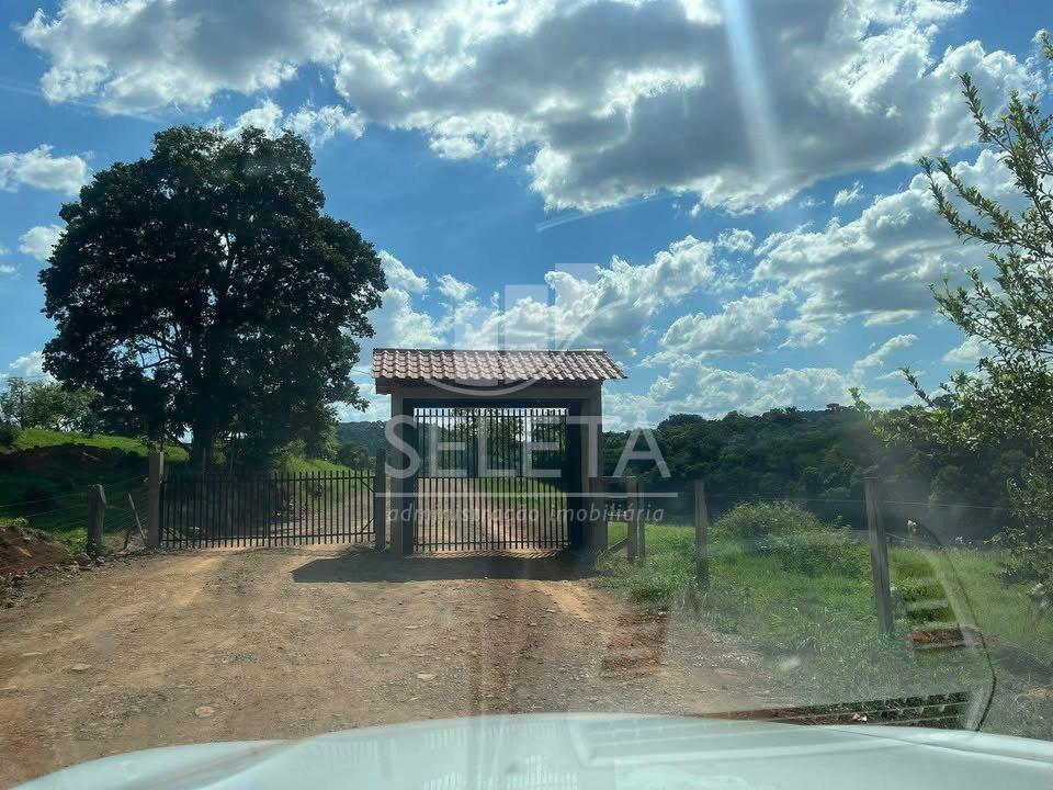 Terreno beira lago com 2.000m  para chácara, em BOA VISTA DA A...