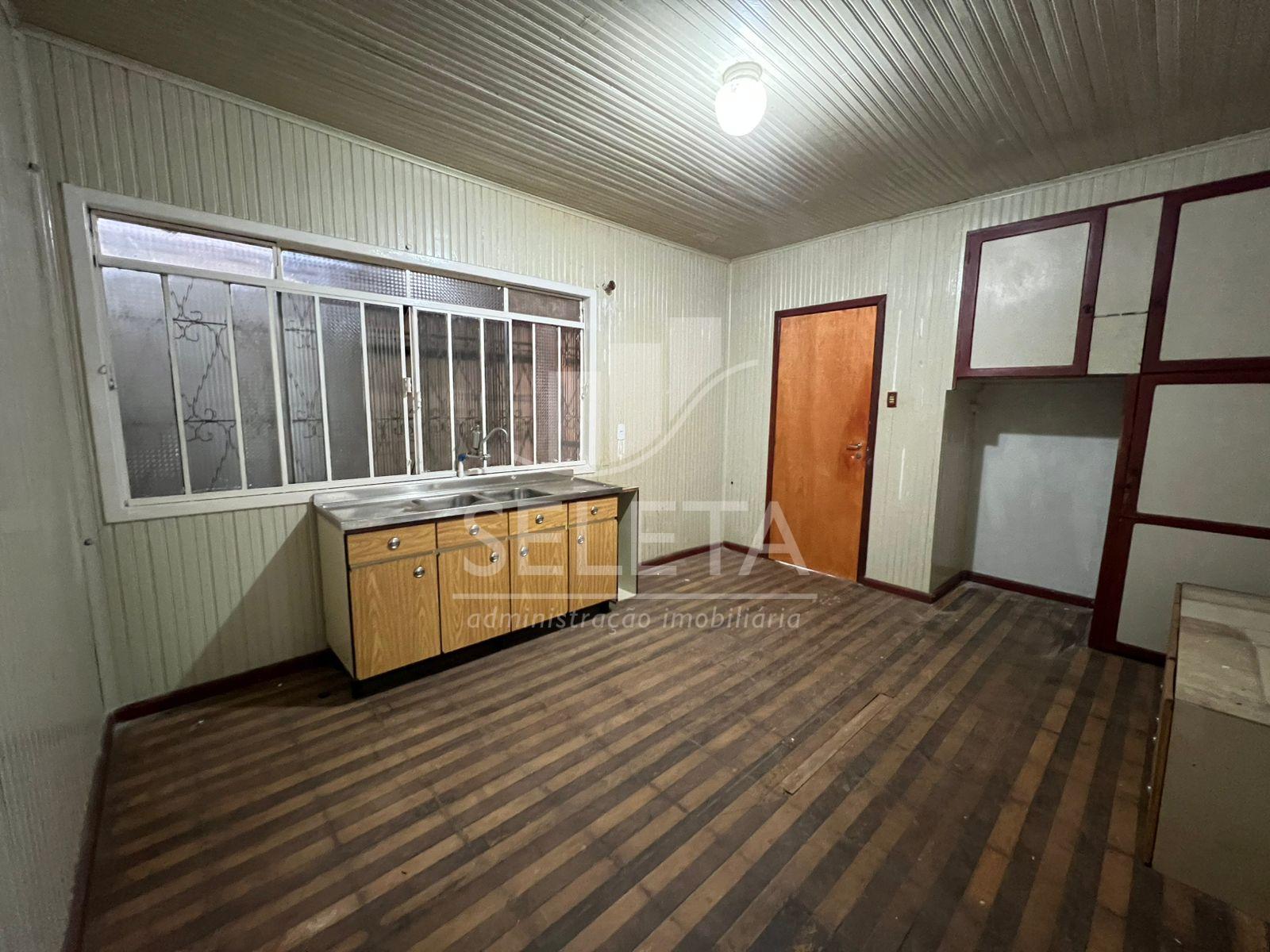 CASA PARA LOCAÇÃO RESIDENCIAL OU COMERCIAL NO CENTRO.
