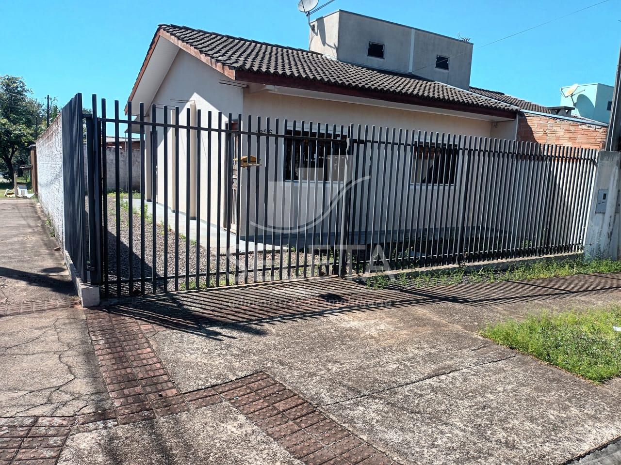 Casa de esquina à venda no Brasilia, com 3 quartos, CASCAVEL - PR