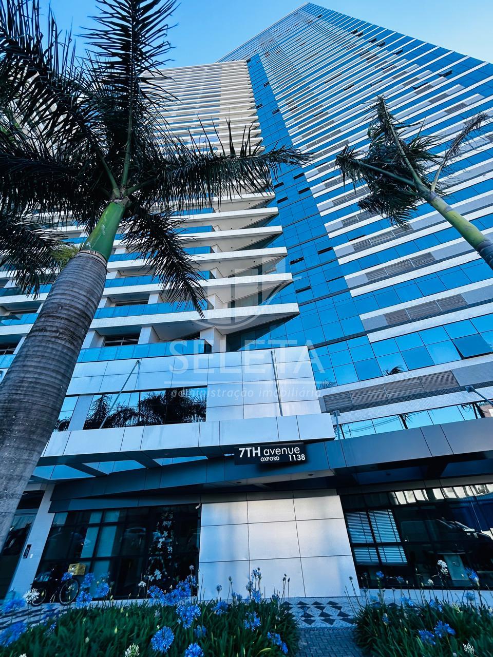 Studio mobiliado e com vaga de garagem para locação, Rebouças,...