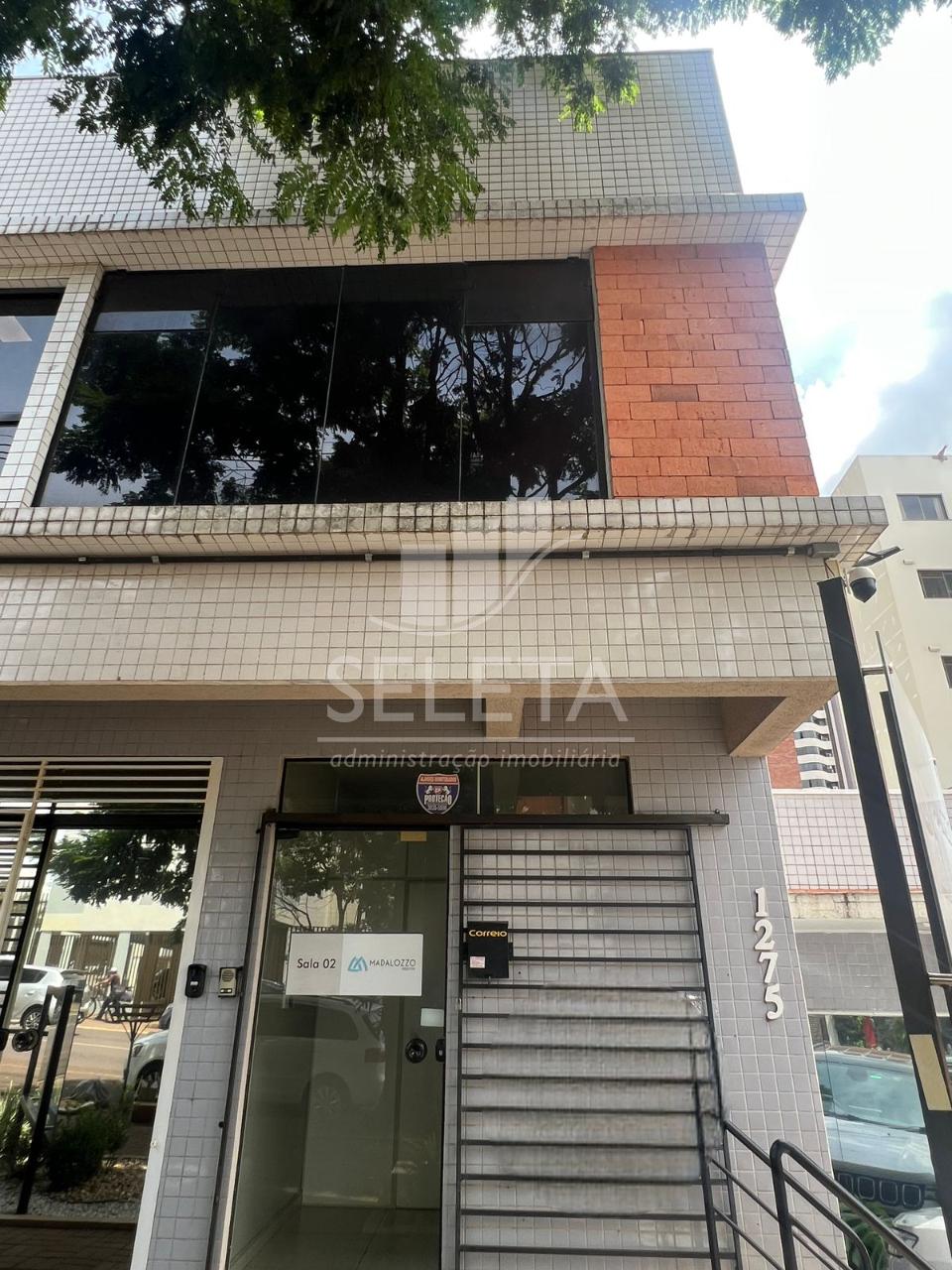 SALA COMERCIAL COM 50M2 BEM LOCALIZADA NO CENTRO DE CASCAVEL