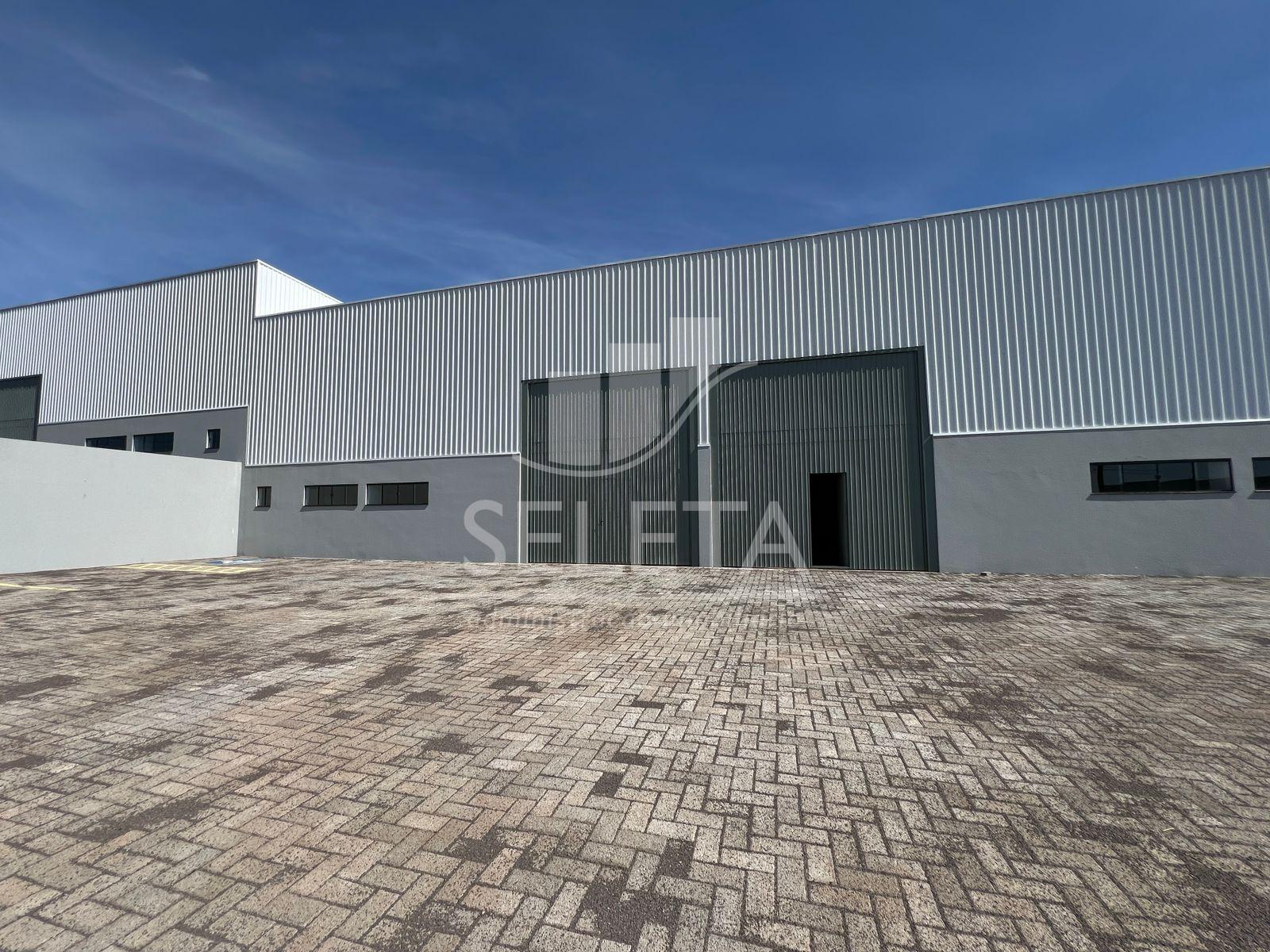 BARRACÃO COM 630 m2 NO BAIRRO FAG