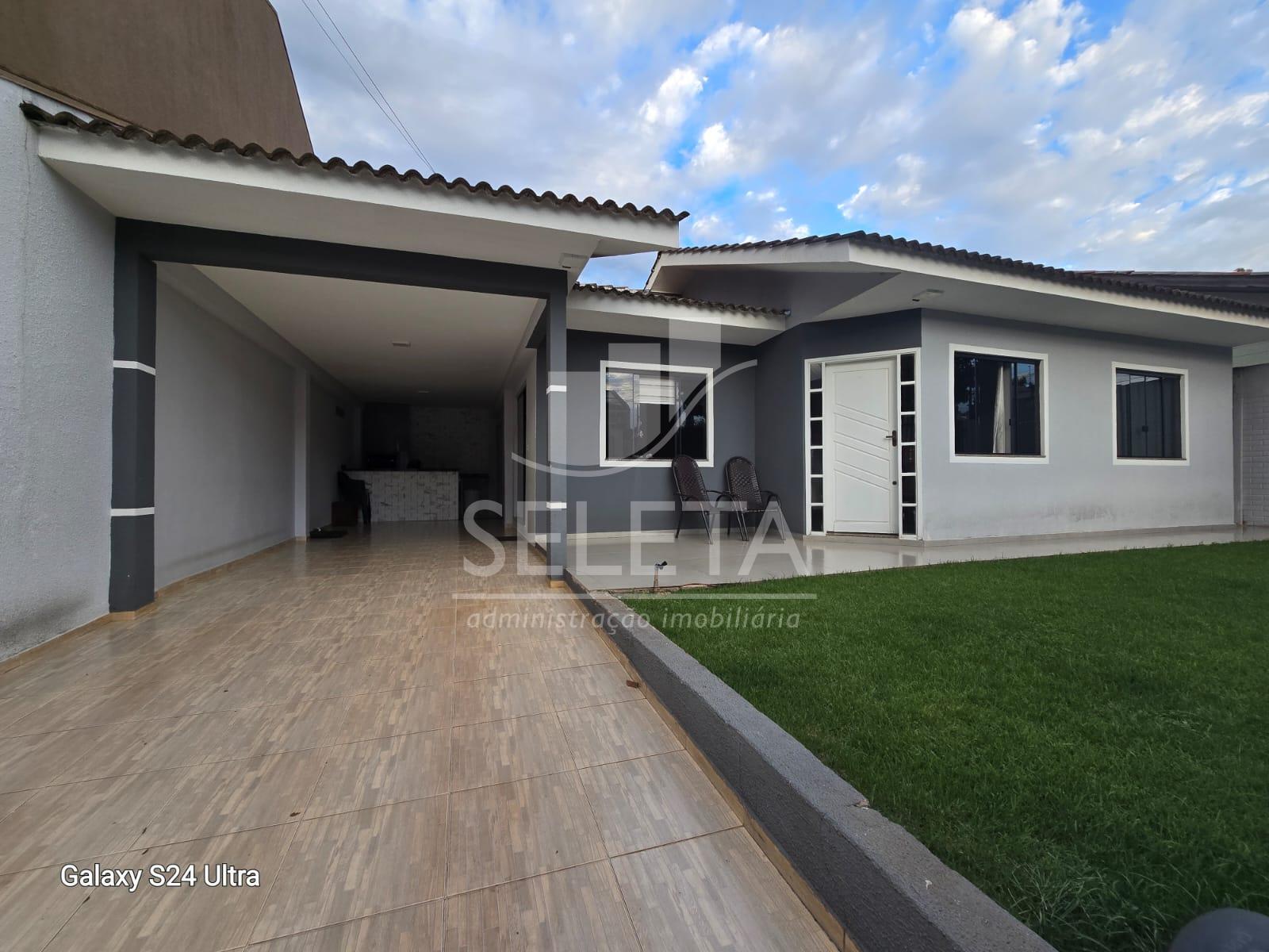 Casa à venda, ao lado do lago Municipal de Cascavel.  Pacaembu...