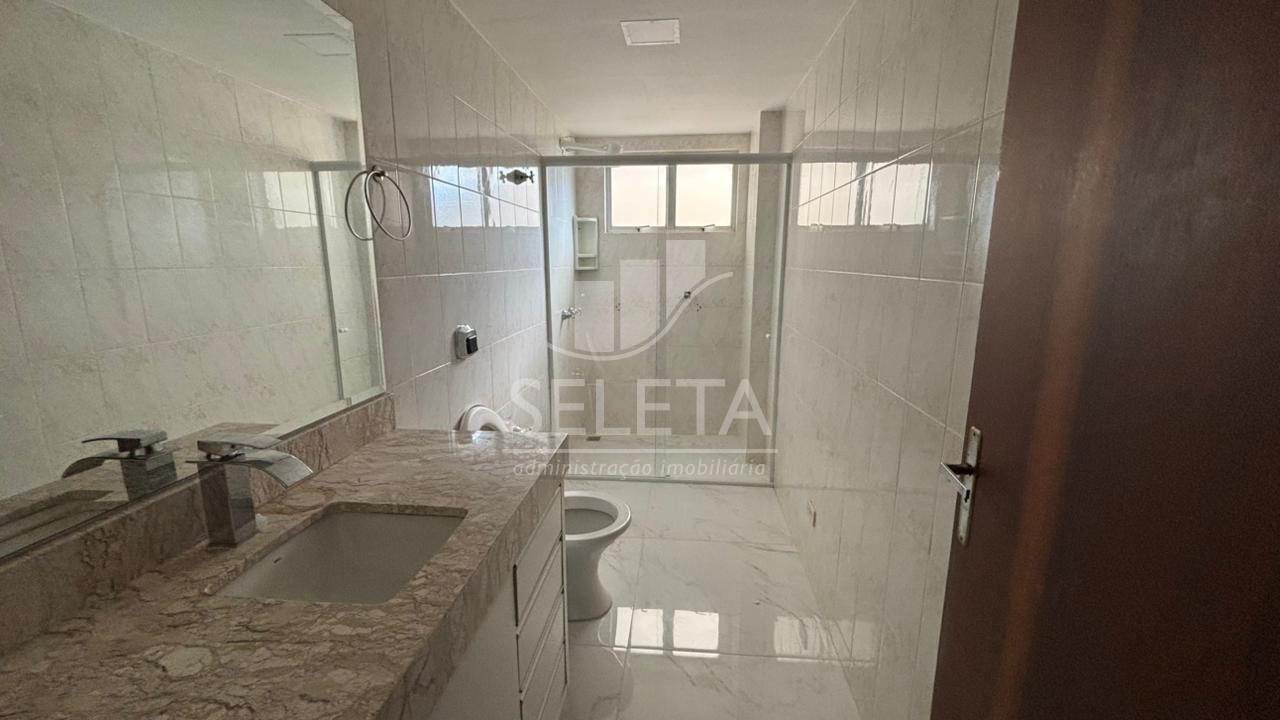 Apartamento no Edifício Villa Firenze em Cascavel-PR.