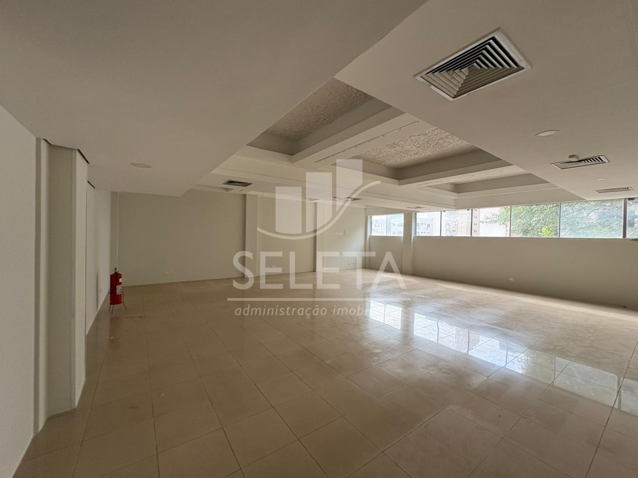 Sala comercial à venda no Edifício Central Park, no Centro de ...