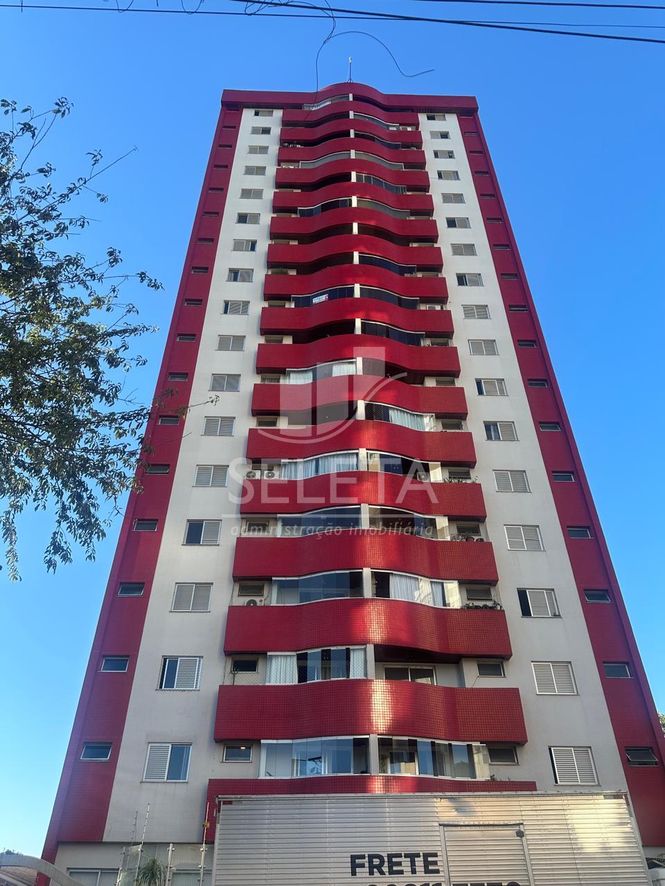 Apartamento no Edifício Lle de France  Centro de Cascavel PR