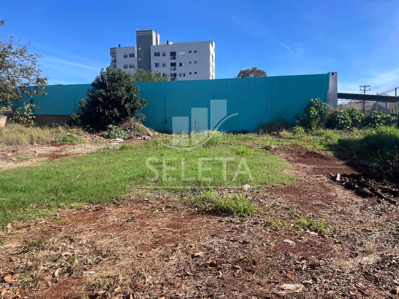 Terreno à venda, com 420,00m2, no Recanto Tropical, CASCAVEL - PR
