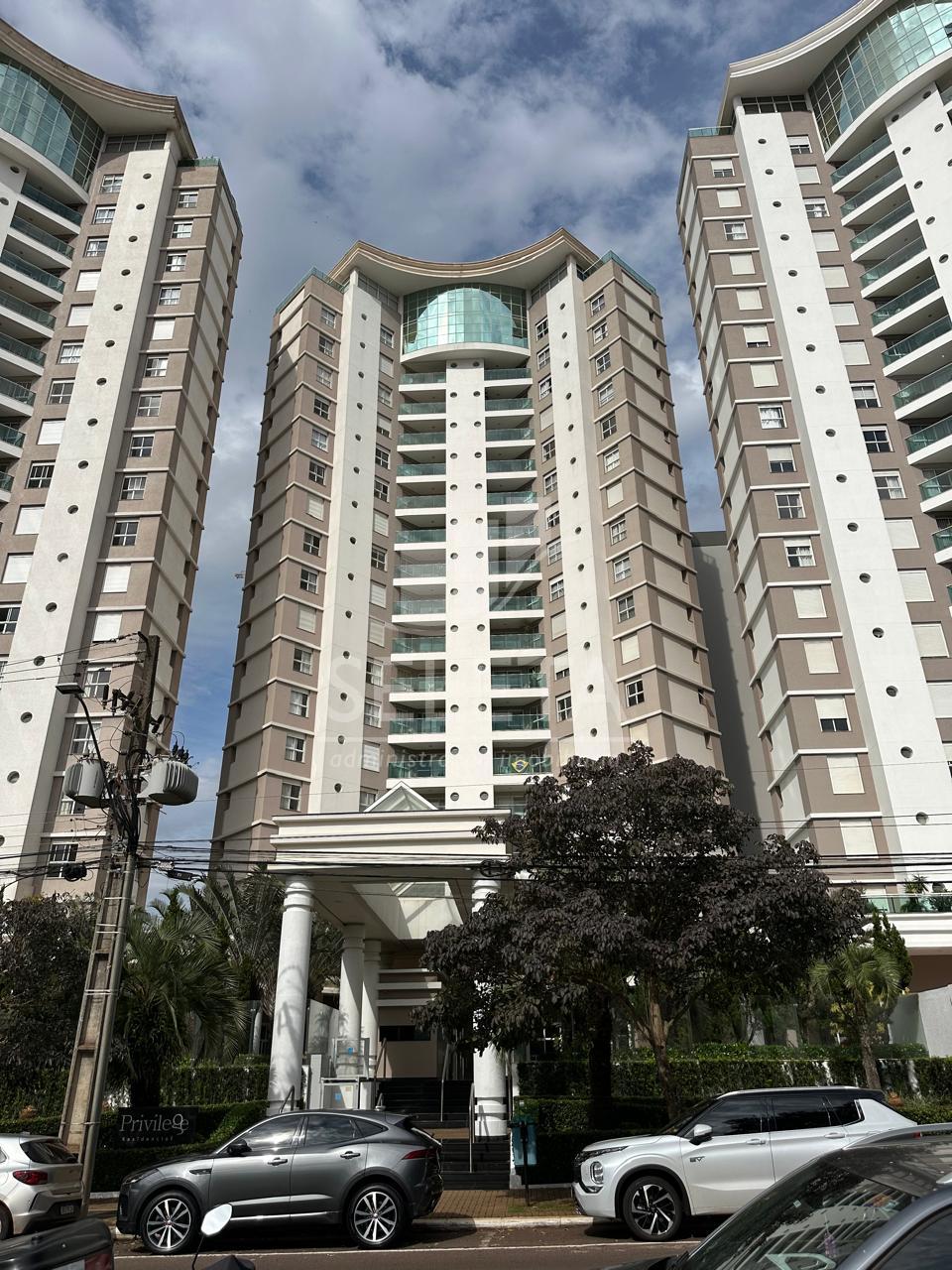 Apartamento de alto padrão disponível no Centro da cidade de C...