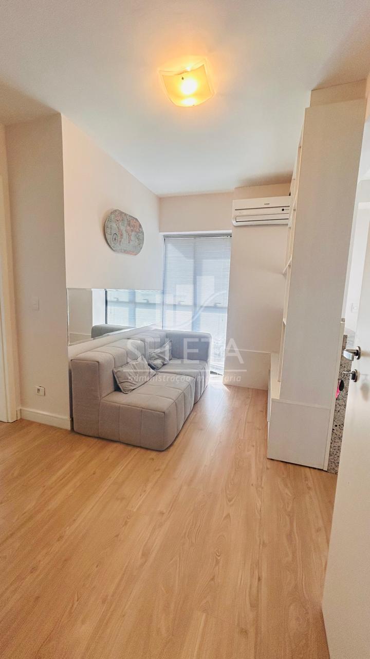 ELEGANTE APARTAMENTO DE 1 QUARTOS EM CONDOMINIO CLUB, MOBILIADO