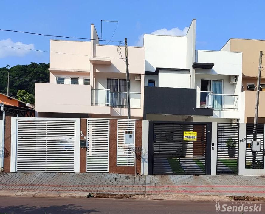 Sobrado com 3 dormitrios  venda, CRISTO REI, FRANCISCO BELTRAO - PR