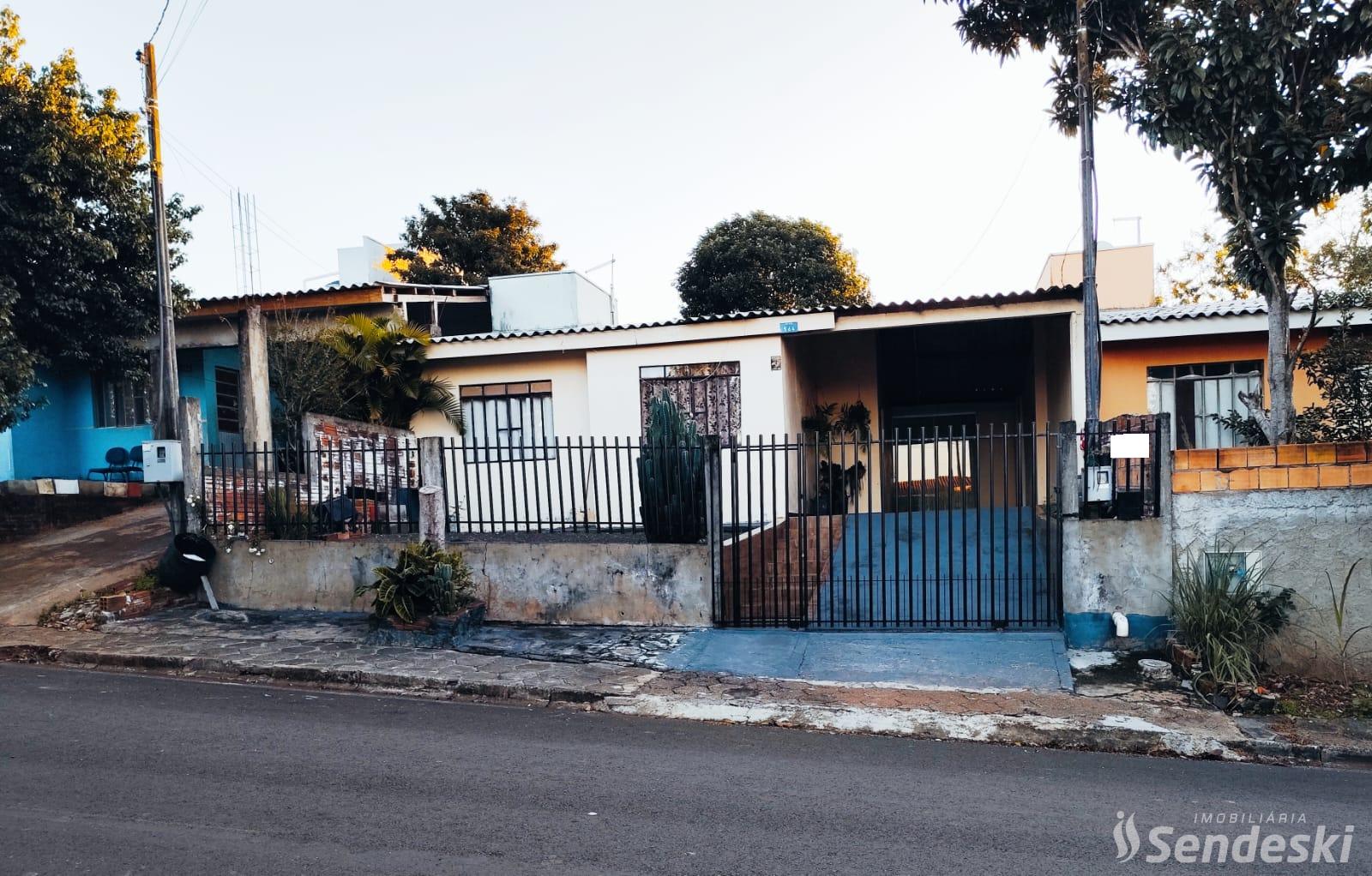 Casa ? venda, PINHEIR?O, FRANCISCO BELTRAO - PR
